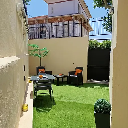 Coquet 2 Pieces Entierement Renove Et Climatise